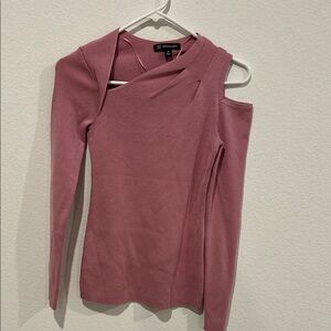 Elegant Mauve Cold Shoulder Sweater